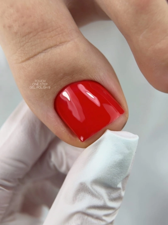 TOUCH-One-Step-Gel-Polish-09-jednofazowy-lakier-hybrydowy-3w1-bialy-7-ml_[3342]_1200.jpg