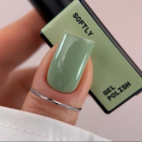 gel-polish-softly-550x549.jpeg