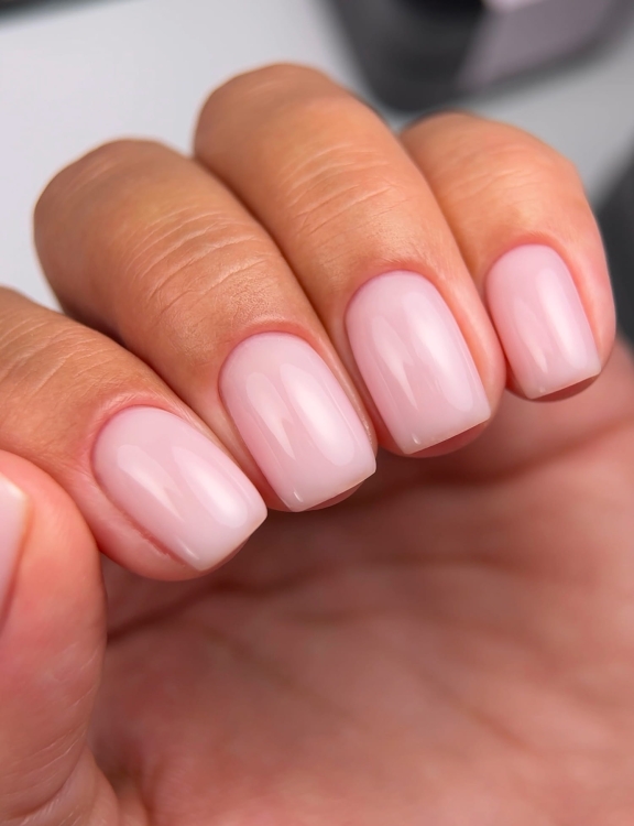 Builder gel - 03 Bare (на нігтях).jpg